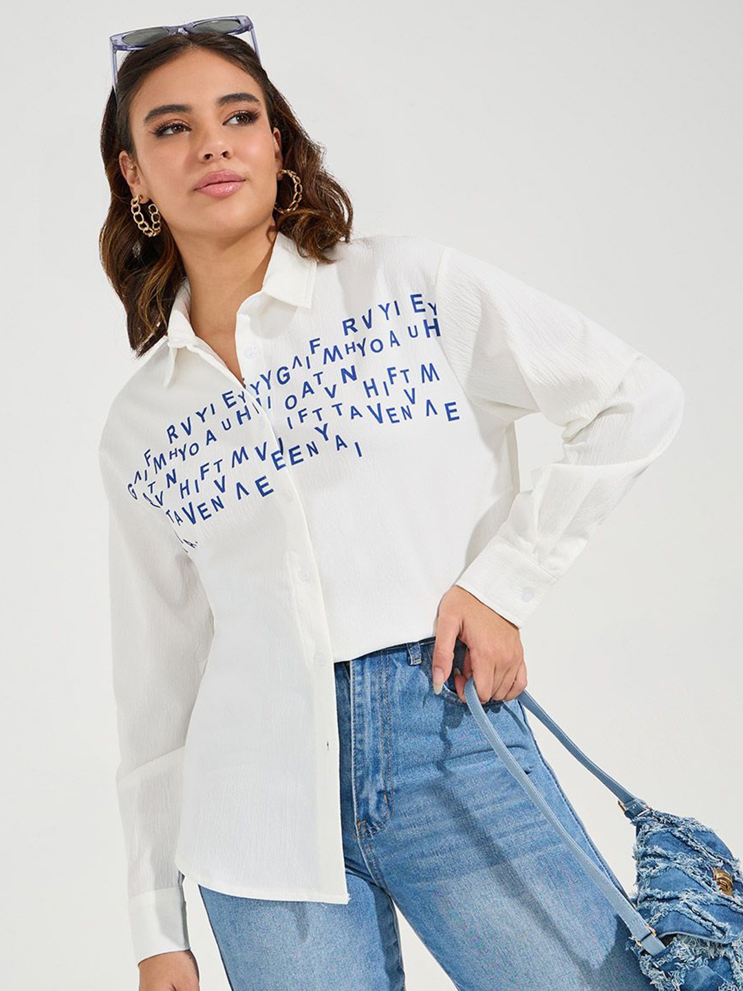 

Women Slogan Print Buttoned Oversized Longline Shirt, Off white