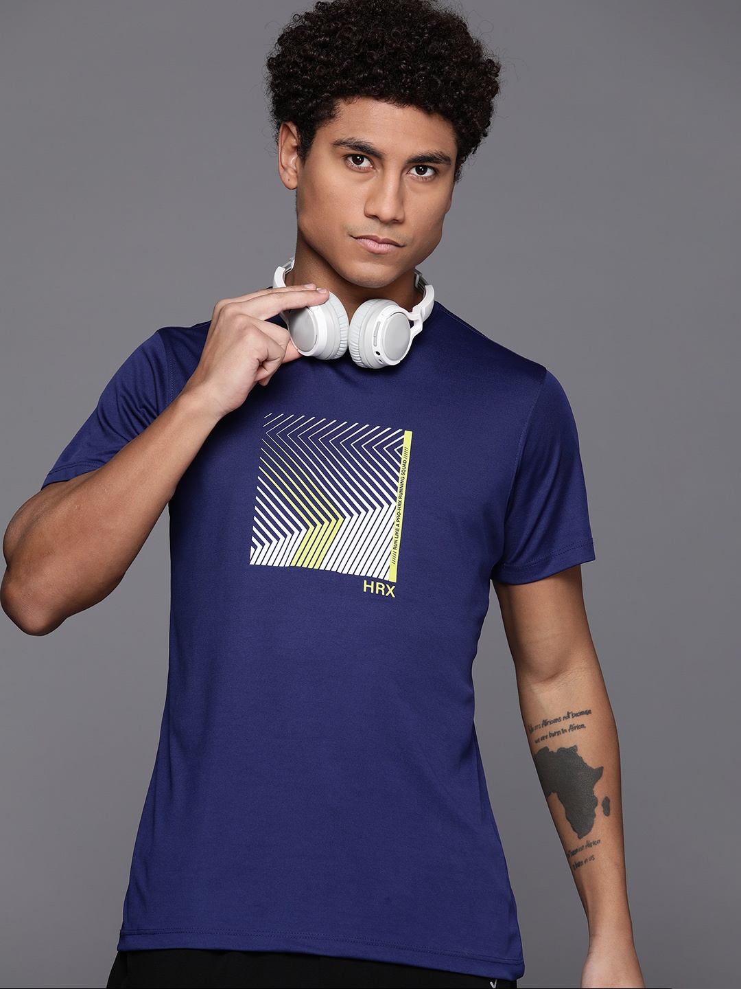 

HRX by Hrithik Roshan Graphic Printed Running T-shirts, Blue