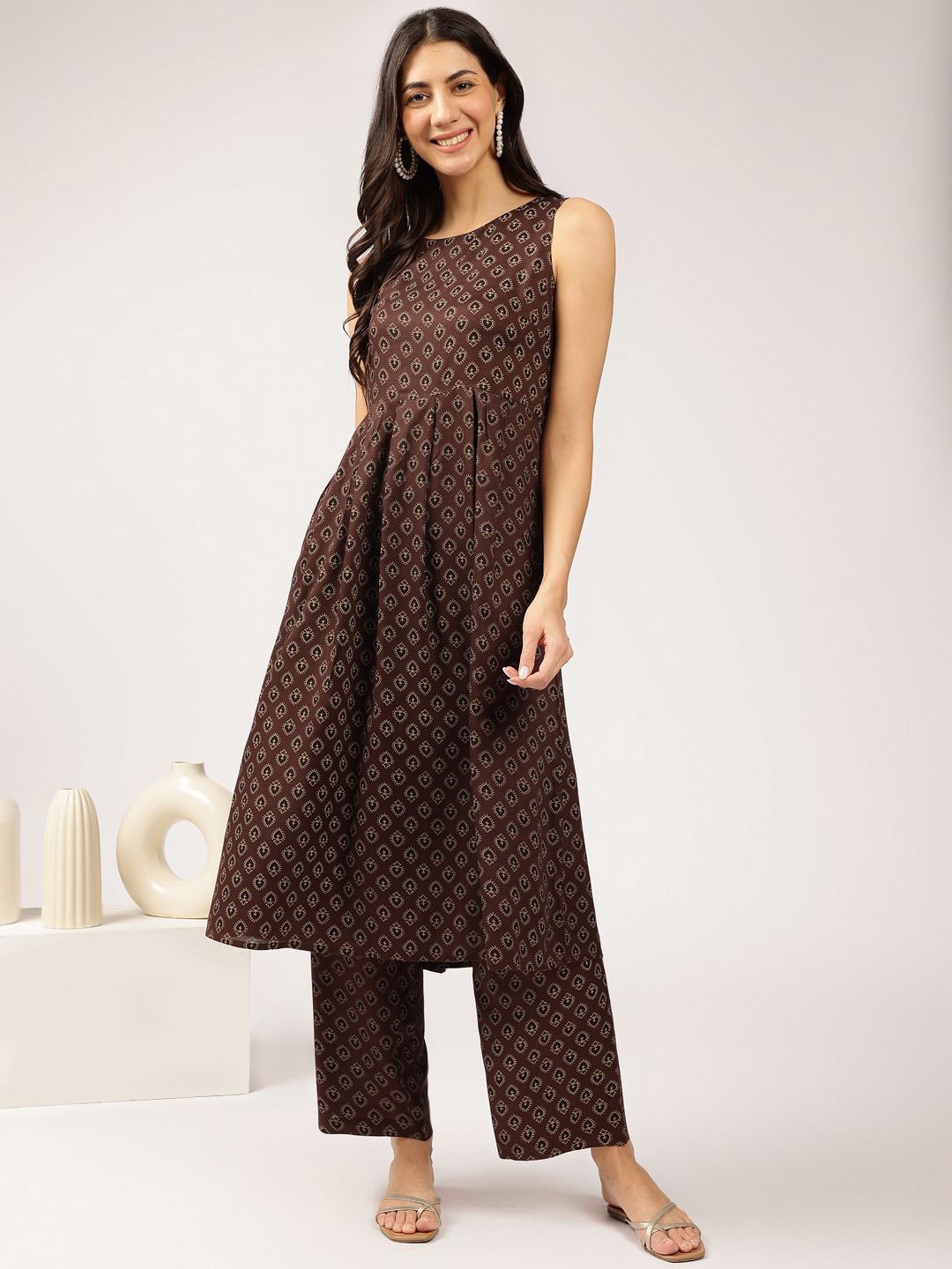 

Anouk Ethnic Motifs Printed Kurta With Trousers, Brown