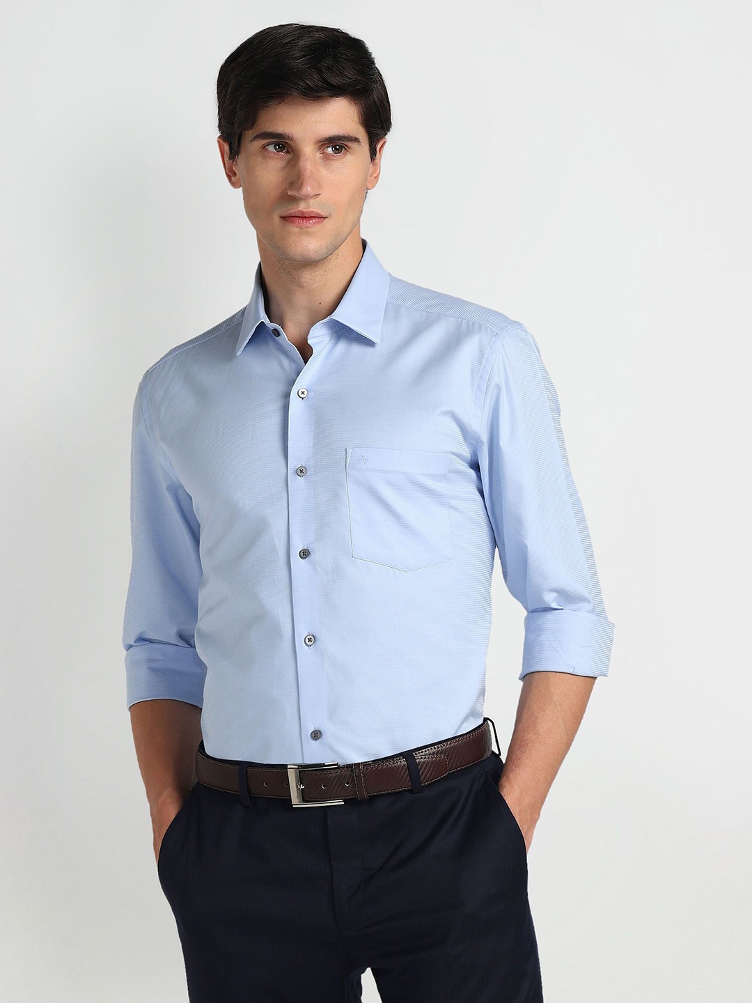 

Arrow Men Smart Cutaway Collar Solid Cotton Slim Fit Formal Shirt, Blue