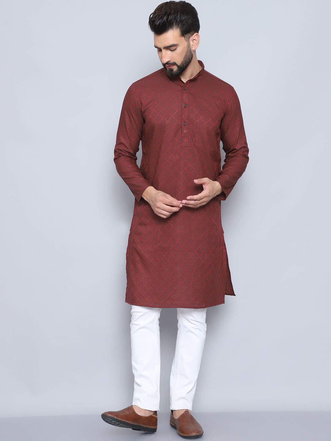 

even Geometric Woven Design Mandarin Collar Straight Kurta, Maroon