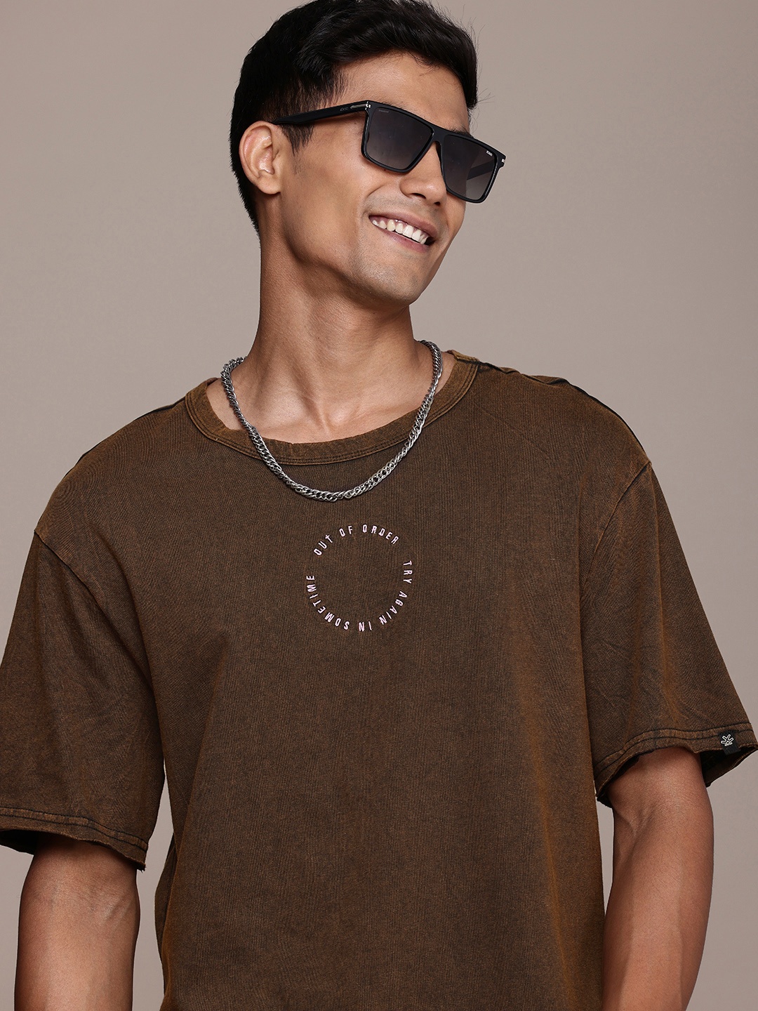 

WROGN Drop-Shoulder Sleeves Pure Cotton Oversized T-shirt with Speckled Effect, Brown