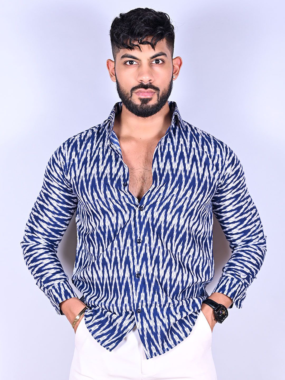 

Tistabene Men Standard Spread Collar Chevron Printed Crepe Casual Shirt, Blue