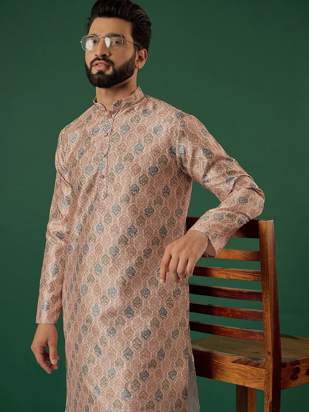 

Anouk Peach-Coloured Ethnic Motifs Printed & Embroidered Sequinned Straight Kurta