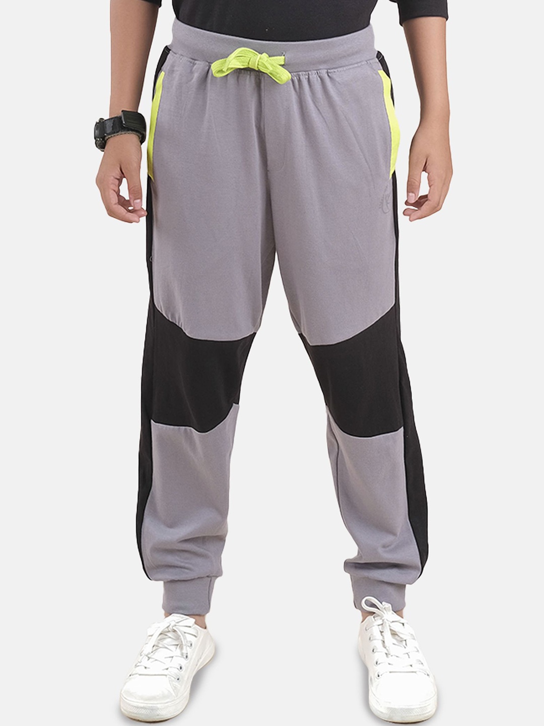 

KiddoPanti Boys Pure Cotton Mid Rise Joggers, Grey