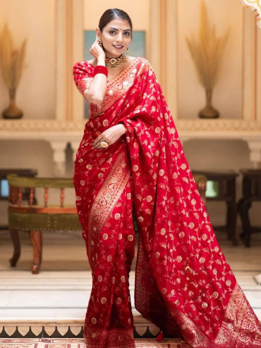 

Mitera Woven Design Zari Saree, Red
