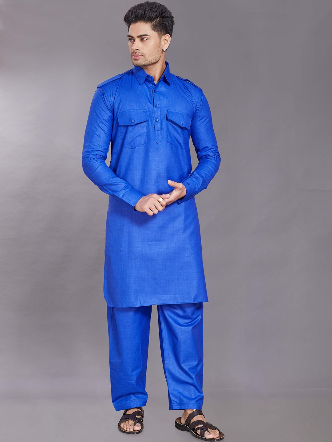 

DIVISIVE Shirt Collar Pathani Kurta With Trousers, Blue