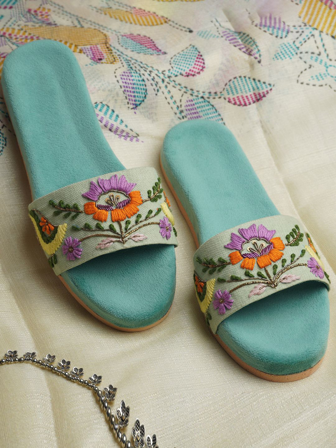 

Adwitiya Women Embellished Ethnic Open Toe Flats with Embroidered, Green