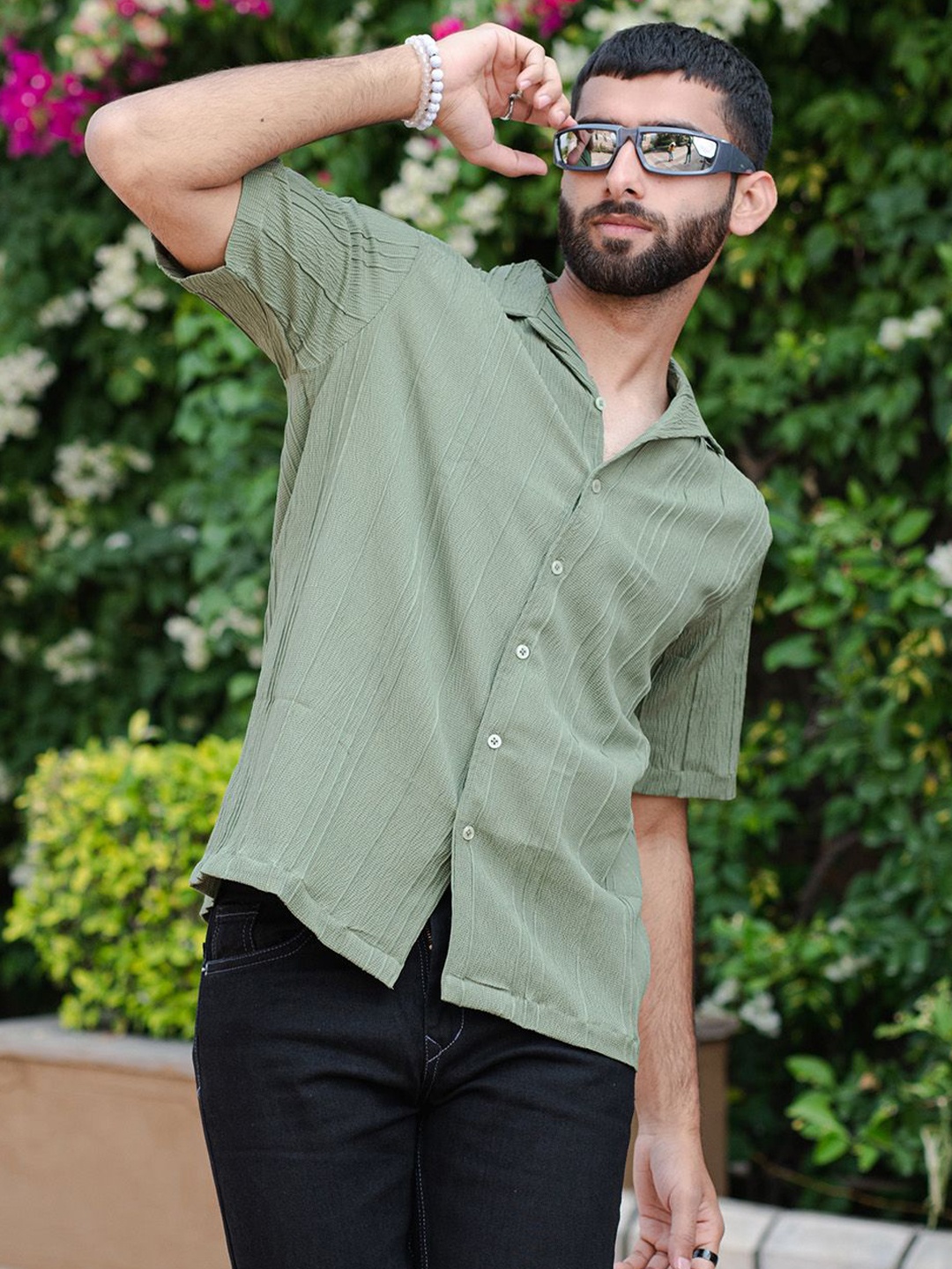 

Tistabene Men Standard Floral Opaque Striped Casual Shirt, Olive