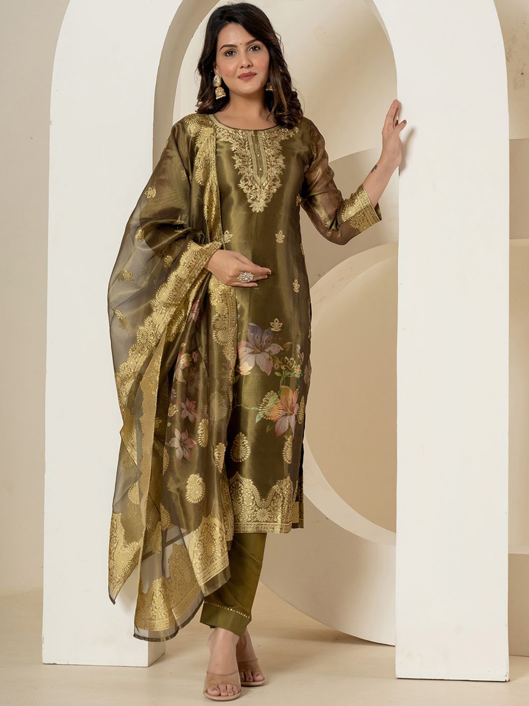 

Yufta Ethnic Motifs Woven Design Round Neck Regular Tissue Kurta with Trousers & Dupatta, Green