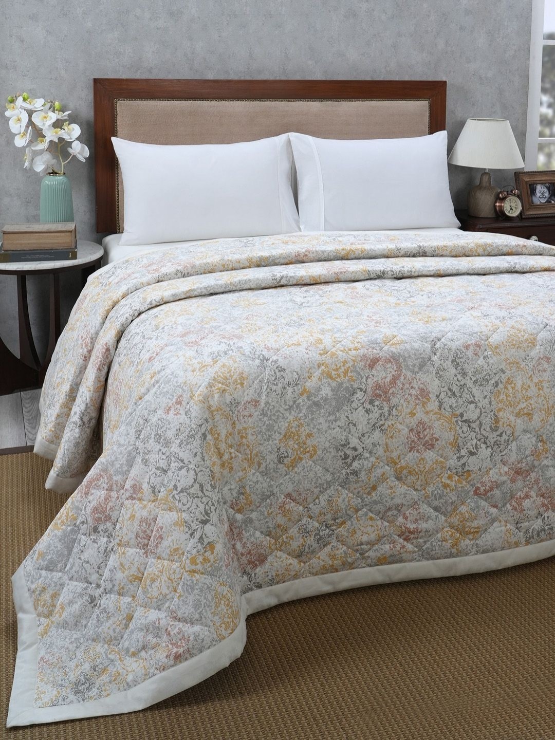 

MASPAR PBS Renaissance Orange Colored & Blue Printed 110GSM Cotton Double Queen Quilt