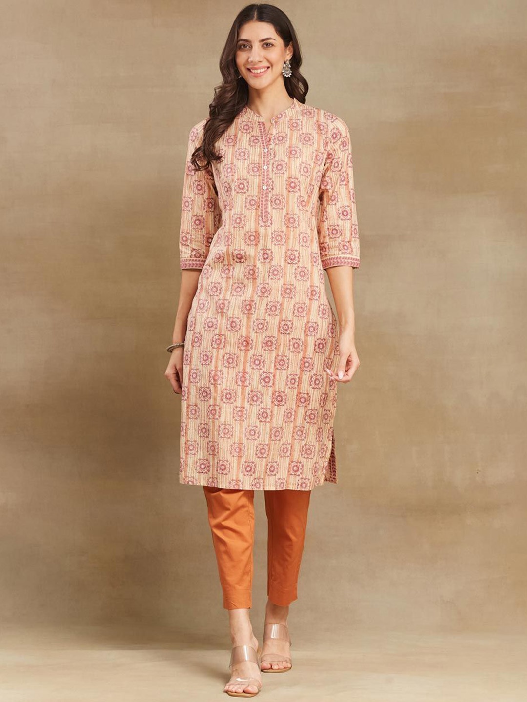 

Fabindia Ethnic Motifs Printed Mandarin Collar Pure Cotton Straight Kurta, Pink