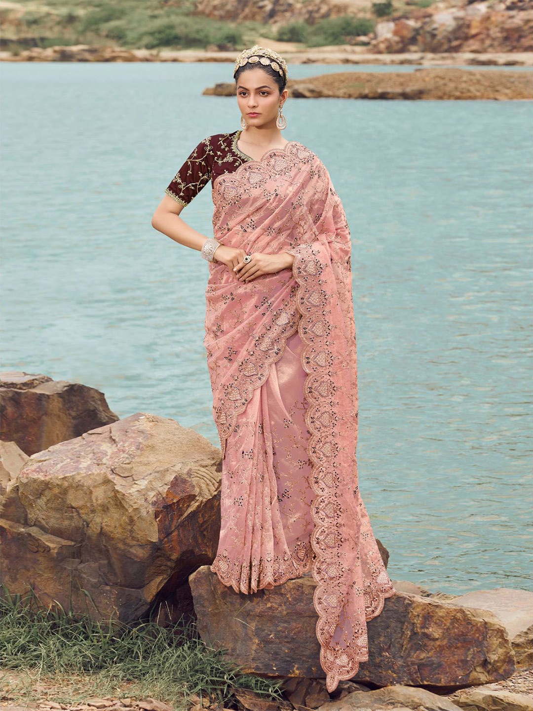 

ODETTE Floral Embroidered Beads and Stones Net Saree, Pink