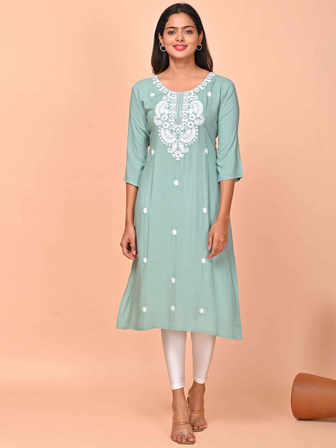 

GOLDSTROMS Floral Embroidered Straight Kurta, Green