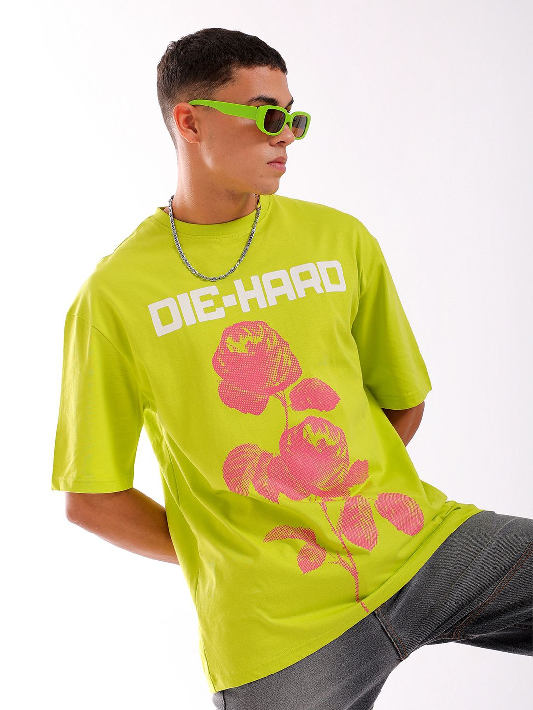 

The Indian Garage Co Men Graphic Printed Boxy Oversized Round Neck T-shirt, Green