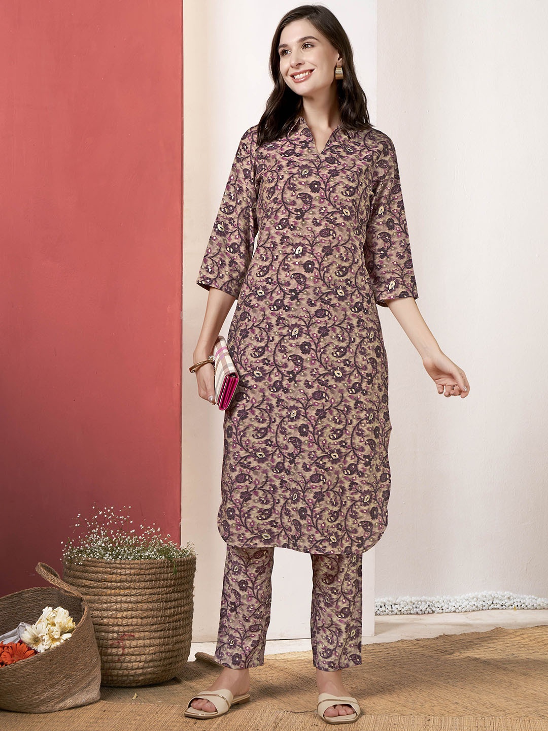 

Anouk Paisley Printed Shirt Collar Regular Kurta With Trousers, Purple