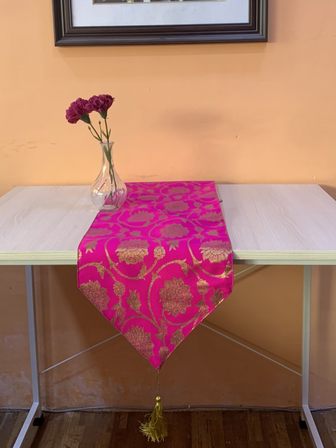 

Pink Parrot Pink & Gold Toned Floral Printed Table Runner