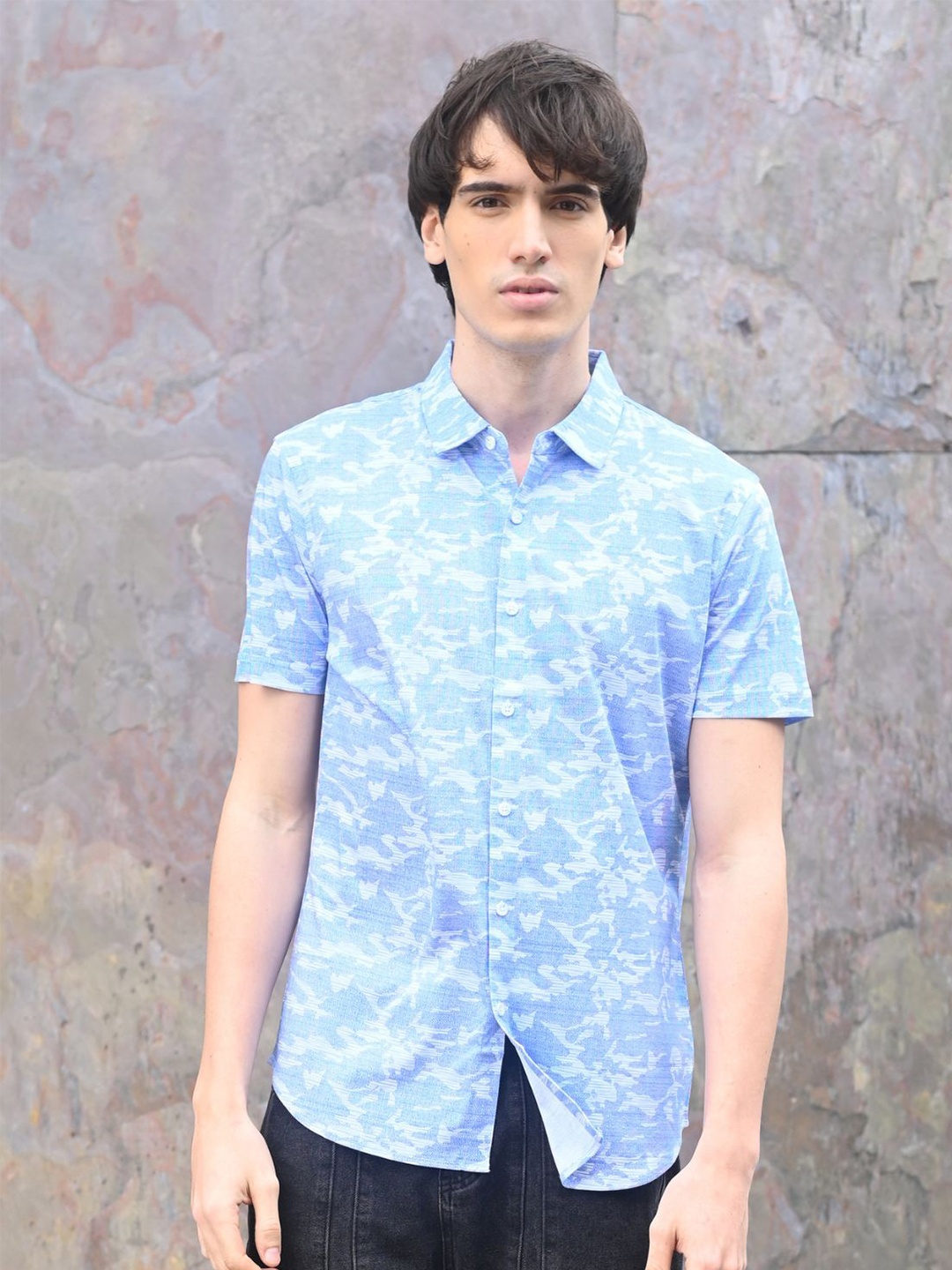 

ODETTE Men Spread Collar Abstract Printed Formal Shirt, Blue