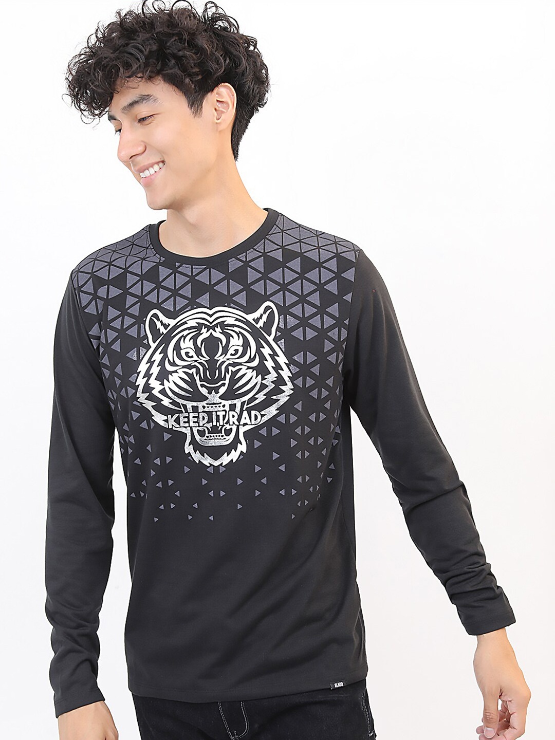 

HIGHLANDER Men Black Printed Round Neck Slim Fit T-shirt