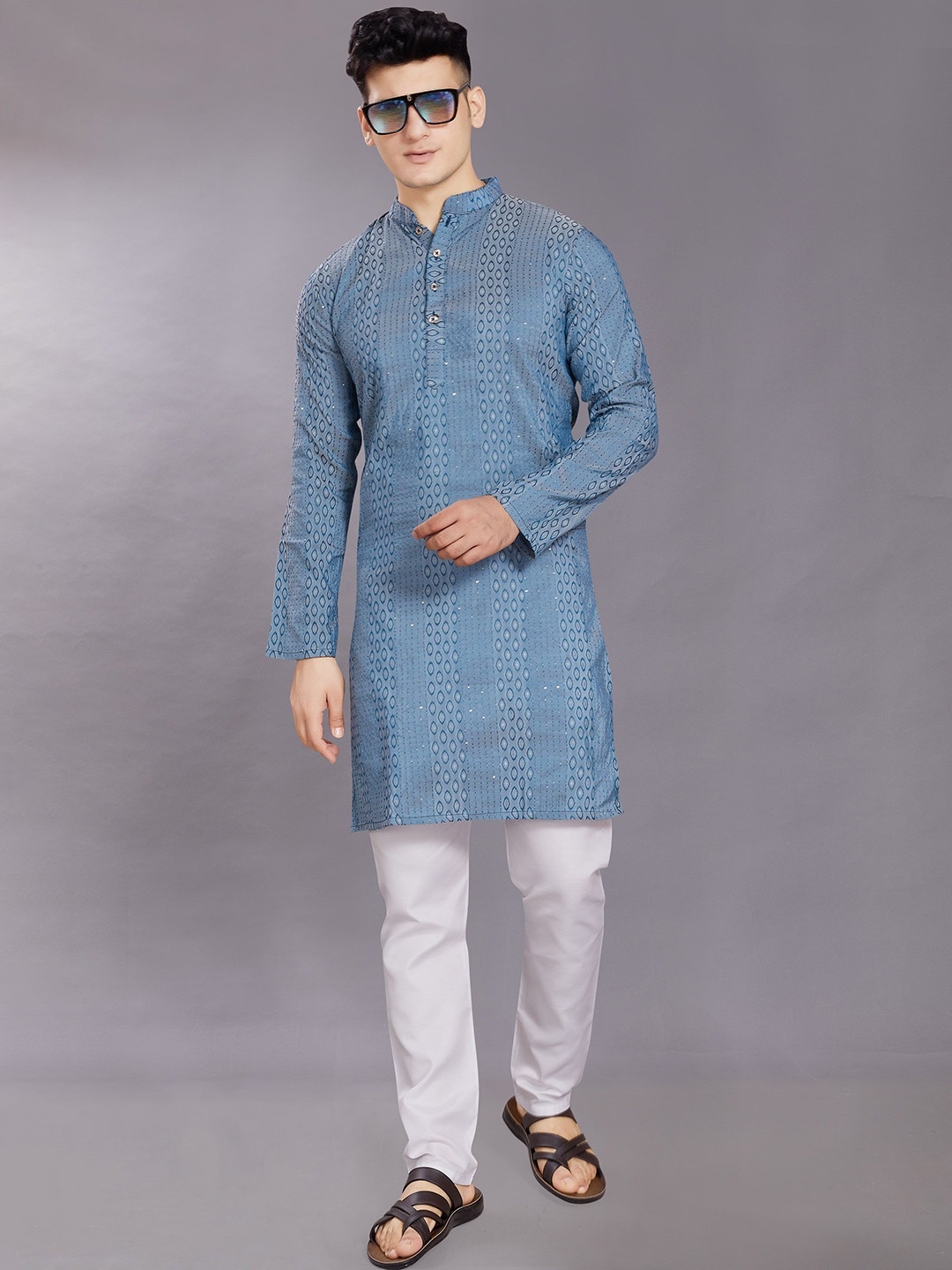 

DIVISIVE Geometric Woven Design Mandarin Collar Jacquard Straight Kurta, Grey