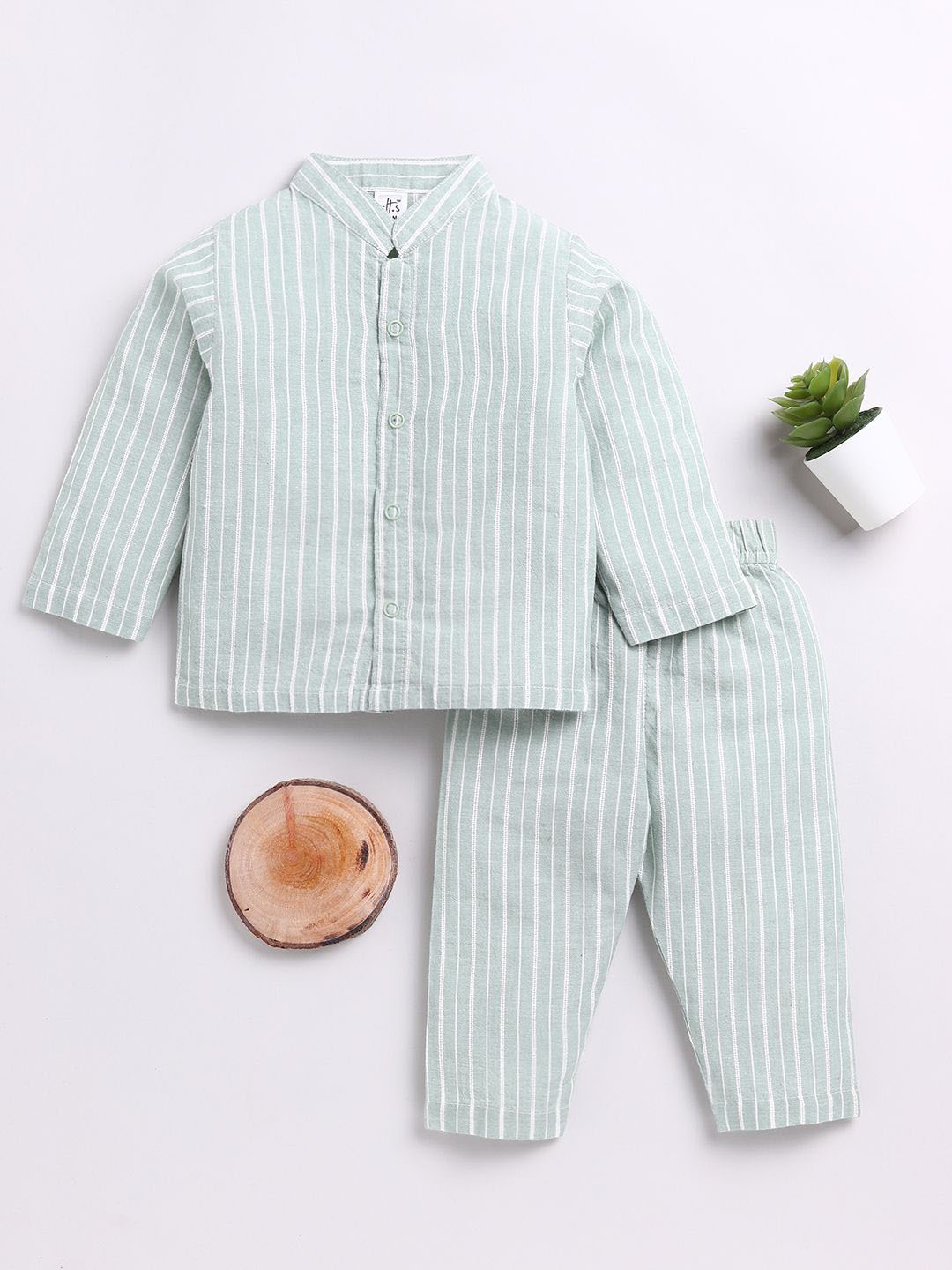 

Clt.s Unisex Kids Striped Night suit, Green