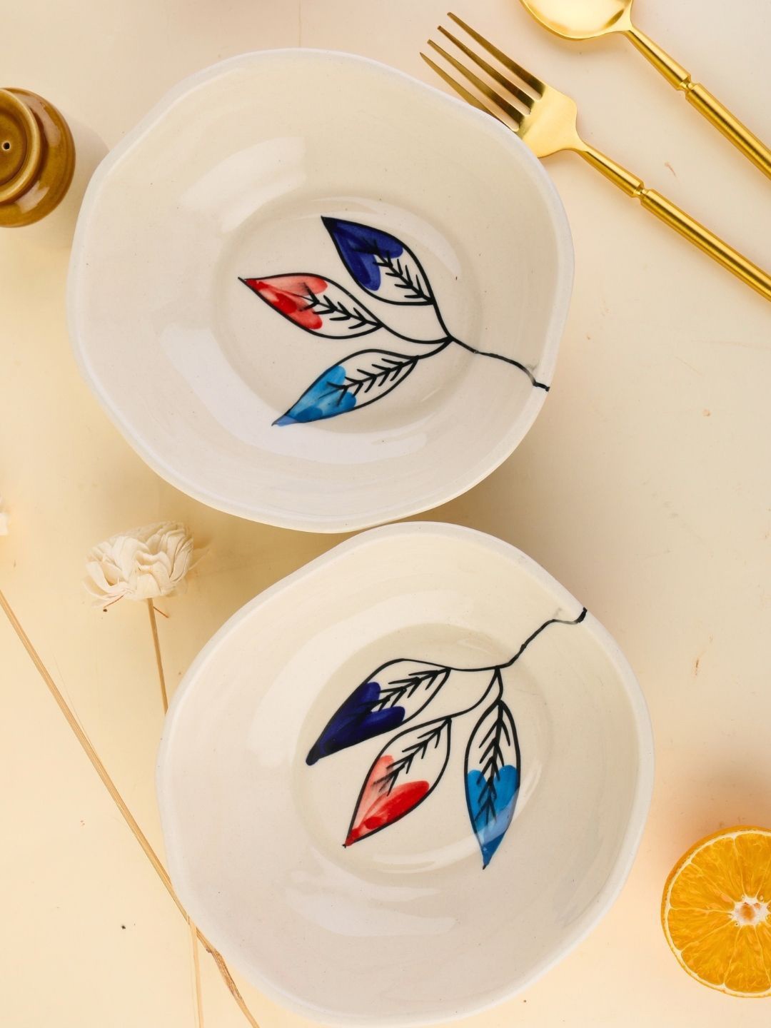 

WEAVING HOMES White & Blue 2 Pieces Printed Ceramic Serving Bowl