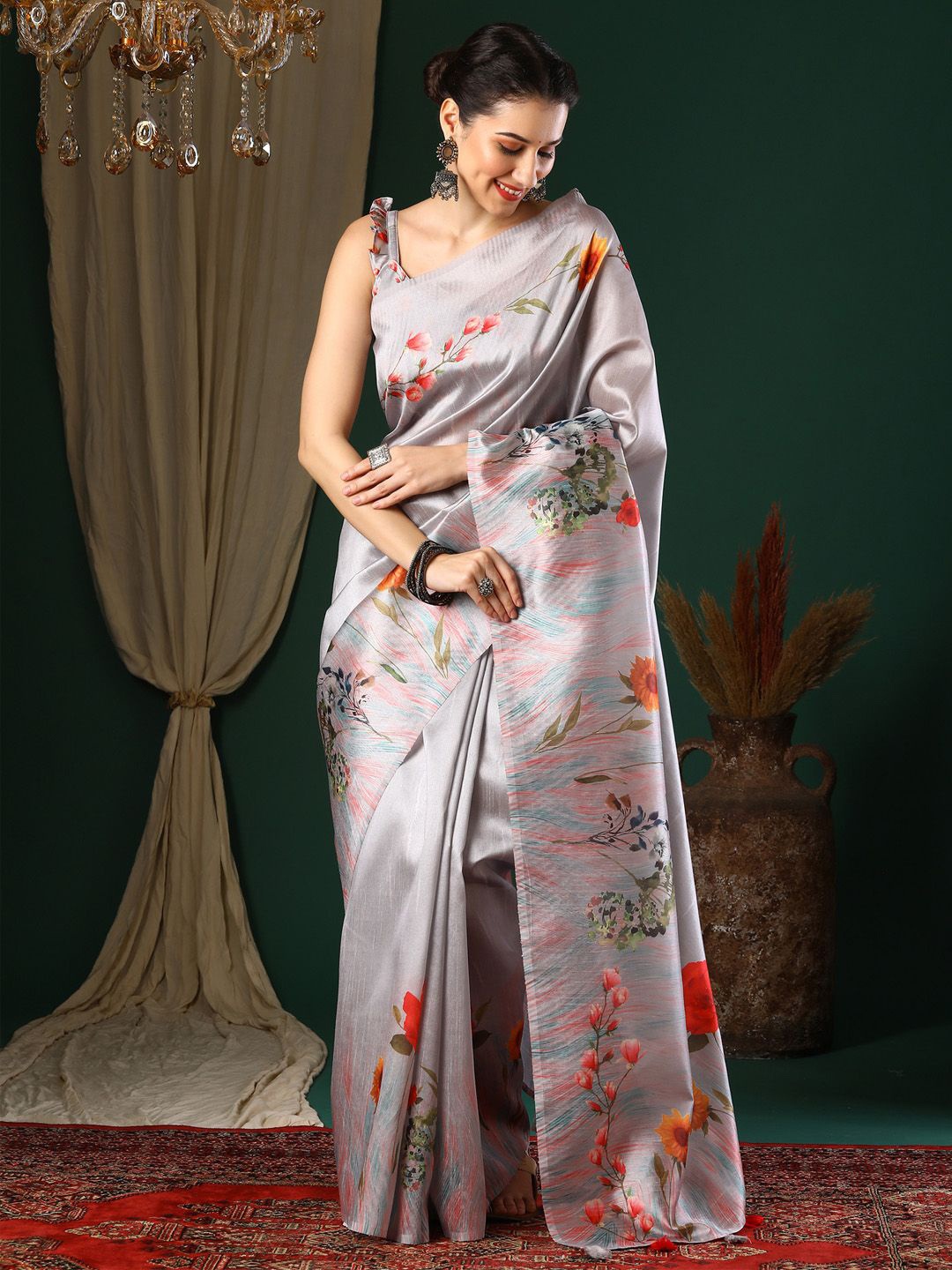 

KALINI Floral Printed Saree, Metallic