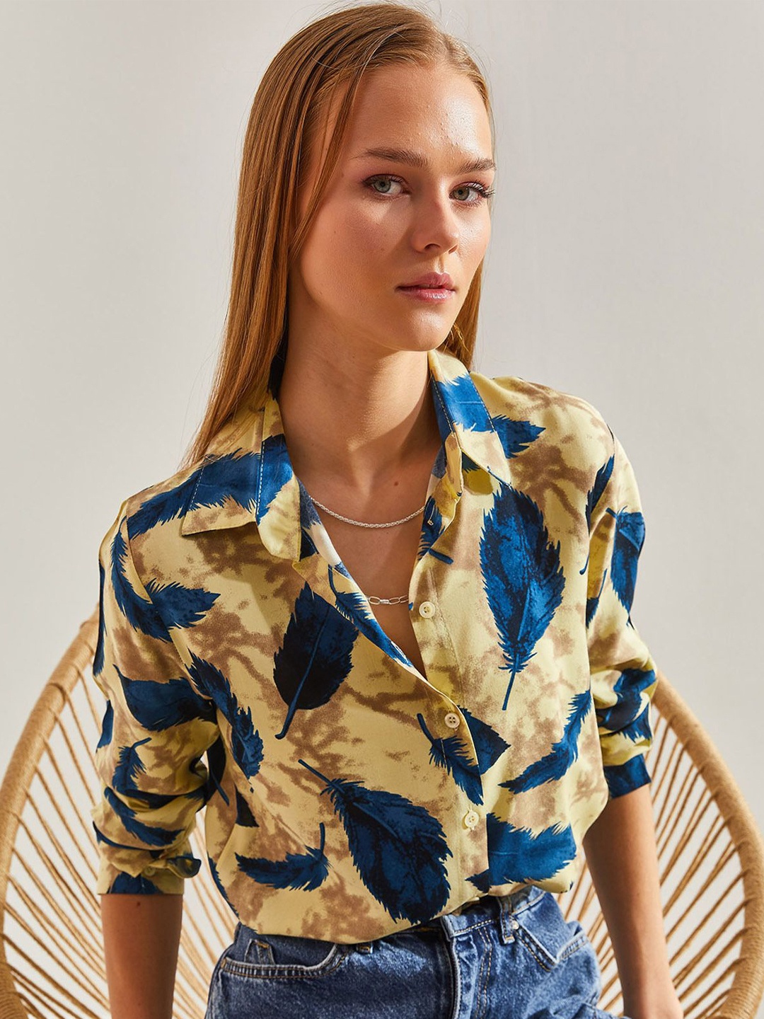 

BIANCO LUCCI Women Spread Collar Abstract Printed Casual Shirt, Yellow
