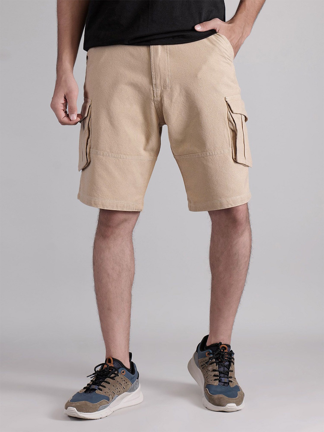 

BOMBAY TROOPER Men Outdoor Cargo Shorts, Beige