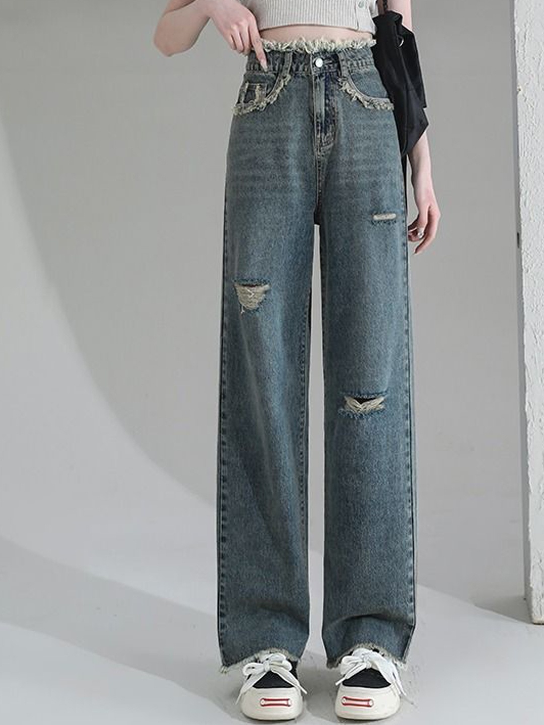 

StyleCast Women Straight Fit High-Rise Mildly Distressed Denim Jeans, Blue
