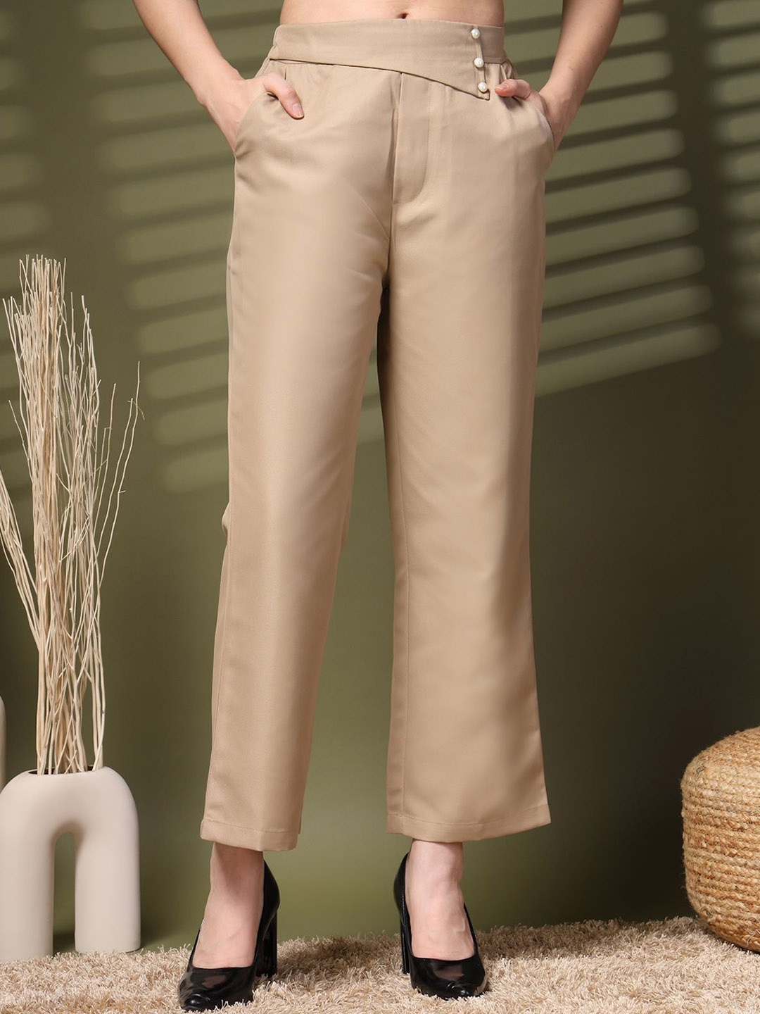 

plusS Women Mid-Rise Loose Fit Bootcut Trousers, Beige