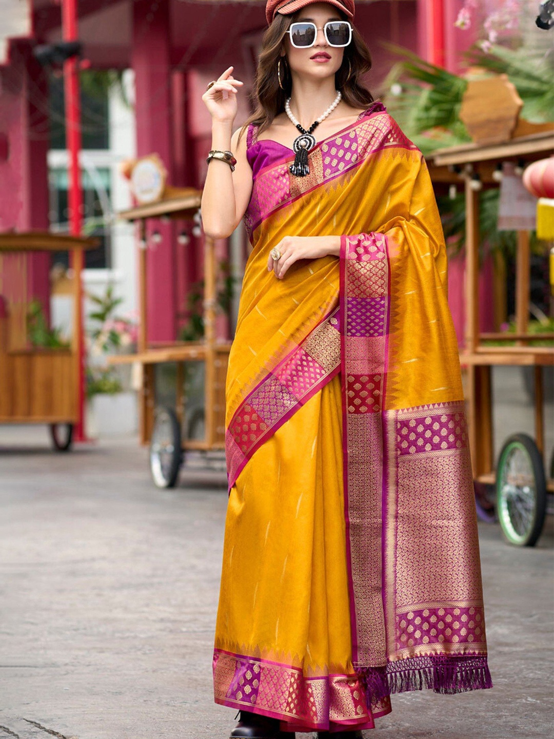 

MySilkLove Zari Silk Blend Banarasi Saree, Yellow