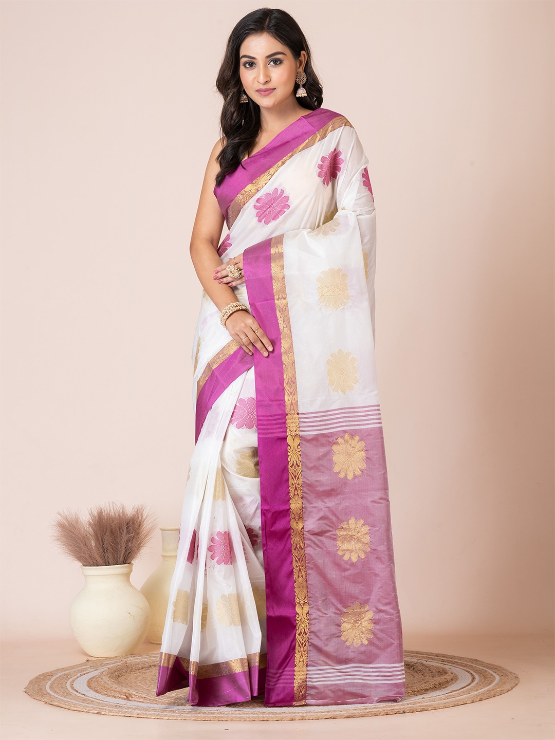 

Laa Calcutta Woven Design Zari Tussar Saree, White