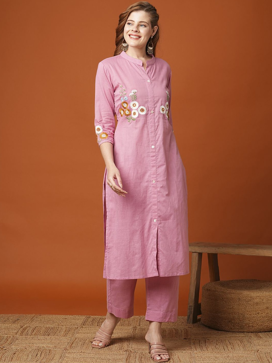 

FASHOR Floral Embroidered Mandarin Collar Straight Fit Tunic With Trouser, Pink