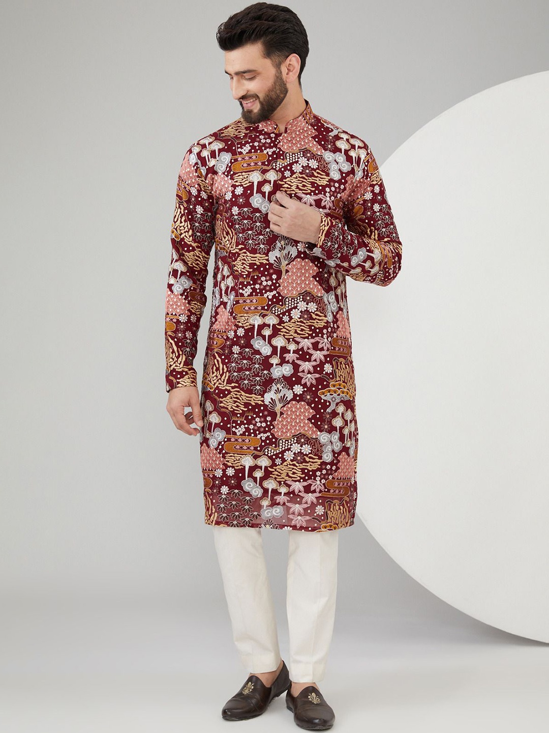 

KASBAH CLOTHING NISHCHAIY SAJDEH Embroidered Thread Work Mandarin Collar Georgette Kurta, Maroon