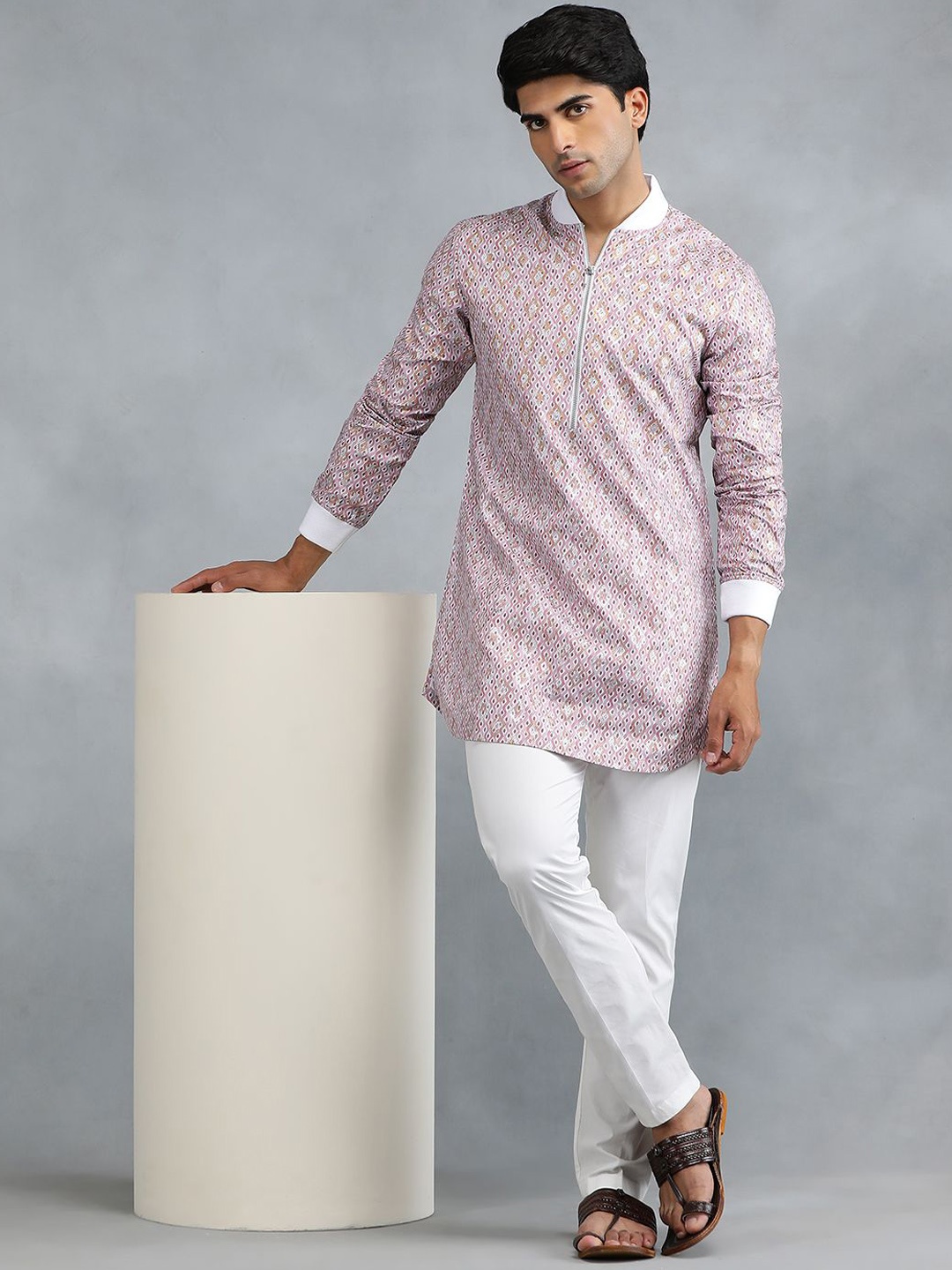 

THE KURTA COMPANY Geometric Printed Mandarin Collar Short Straight Kurta, White