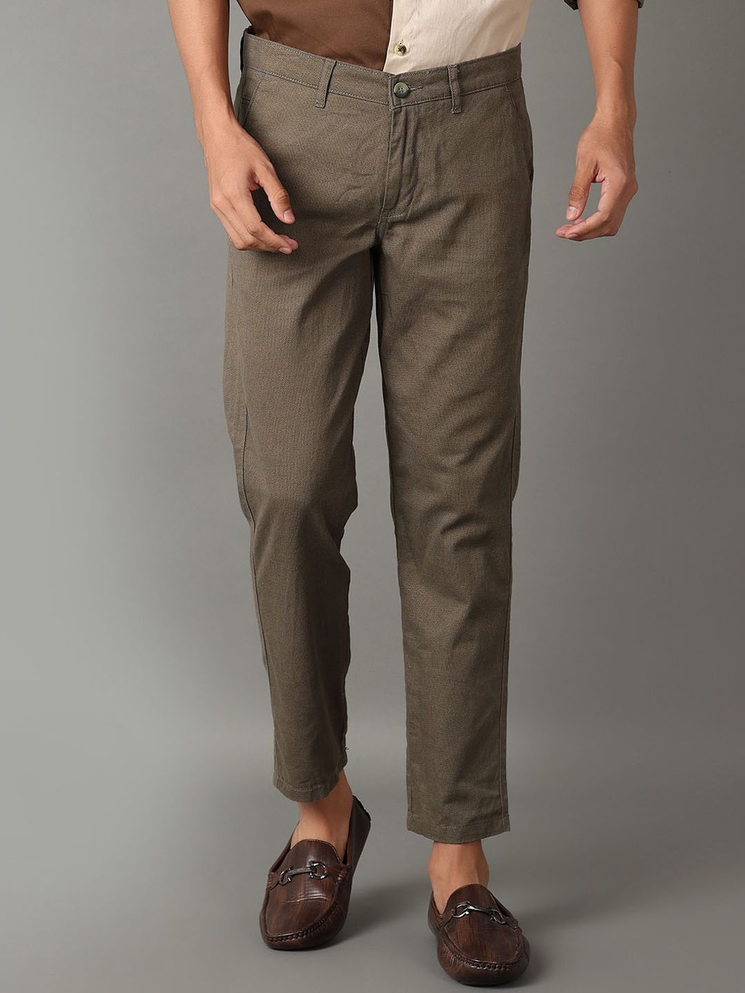 

V-Mart Men Solid Chinos Trousers, Olive