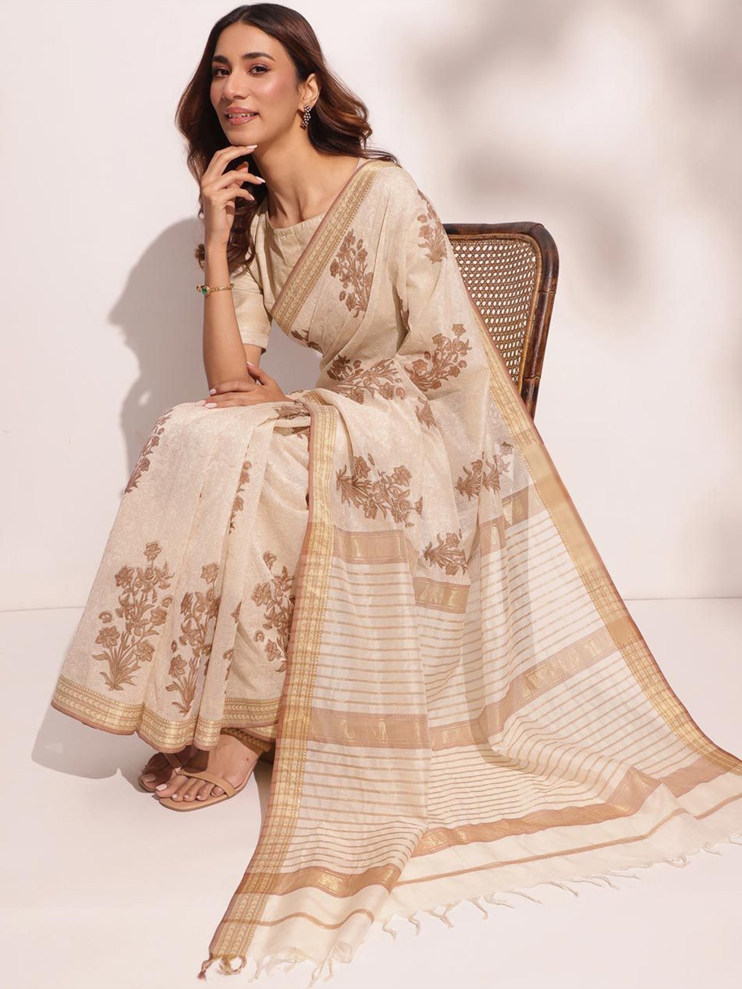 

Fabindia Floral Zari Block Print Saree, Beige