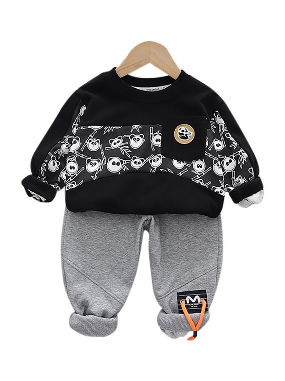 

StyleCast x Revolte Boys Printed Pure Cotton T-shirt With Capris, Black