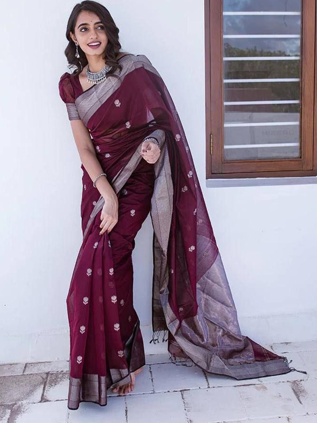 

Sanwariya Silk Woven Design Magenta and silver-toned Zari Art Silk Banarasi Saree
