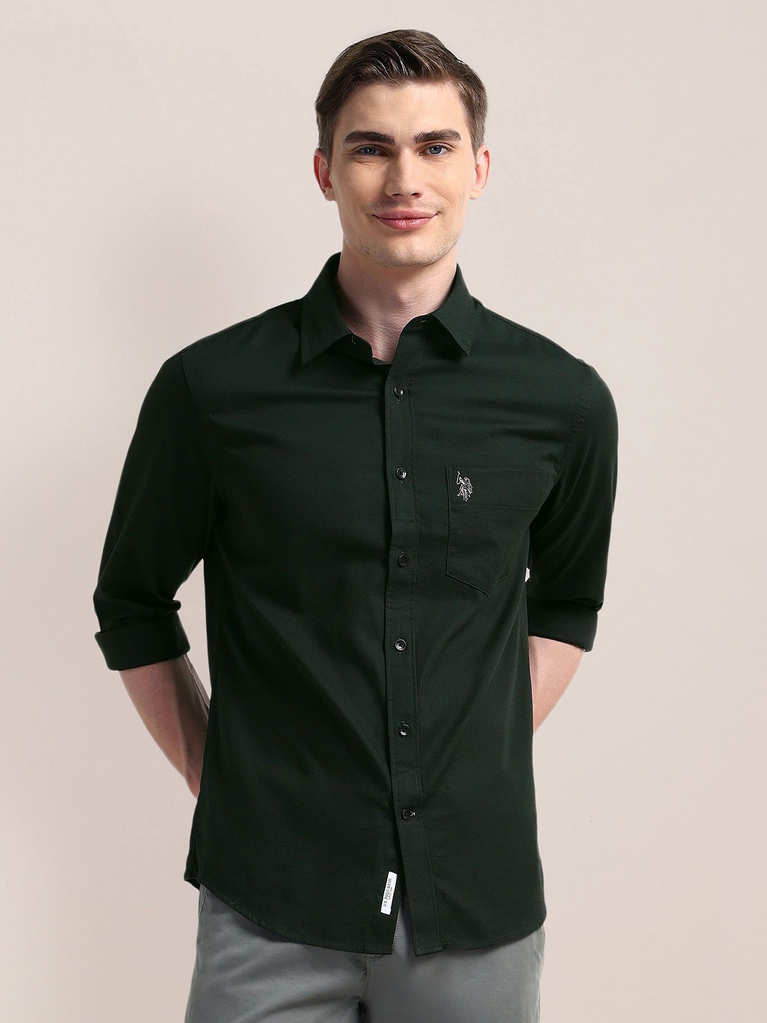 

U.S. Polo Assn. Men Classic Cutaway Collar Solid Cotton Casual Shirt, Green