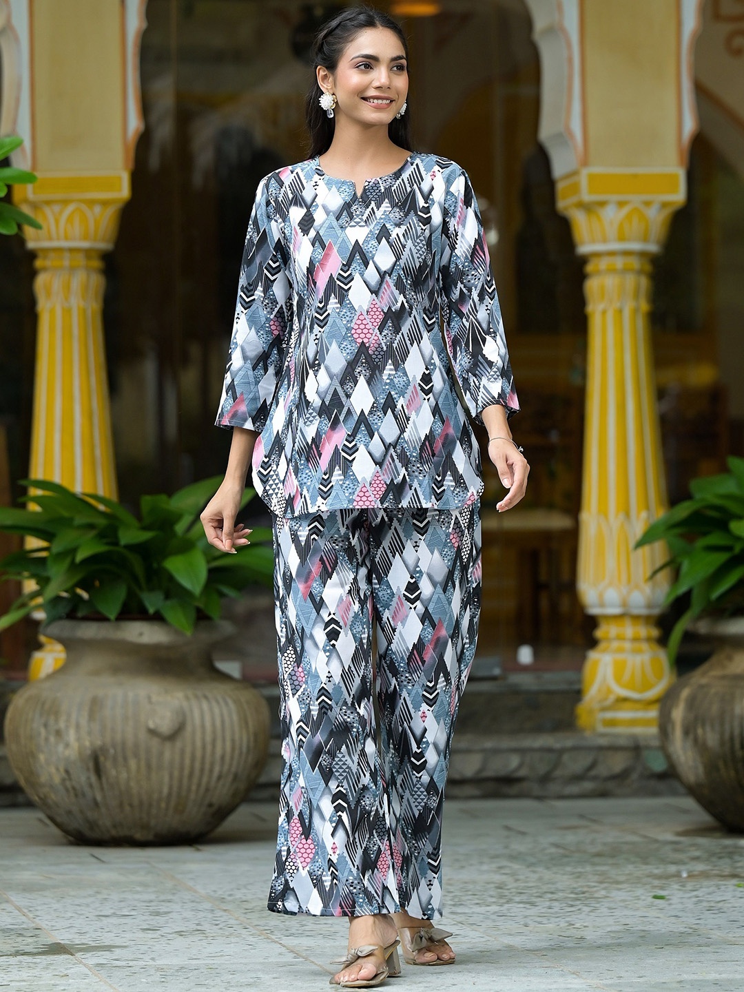 

KALINI Geometric Printed Straight Tunic With Trousers, Blue