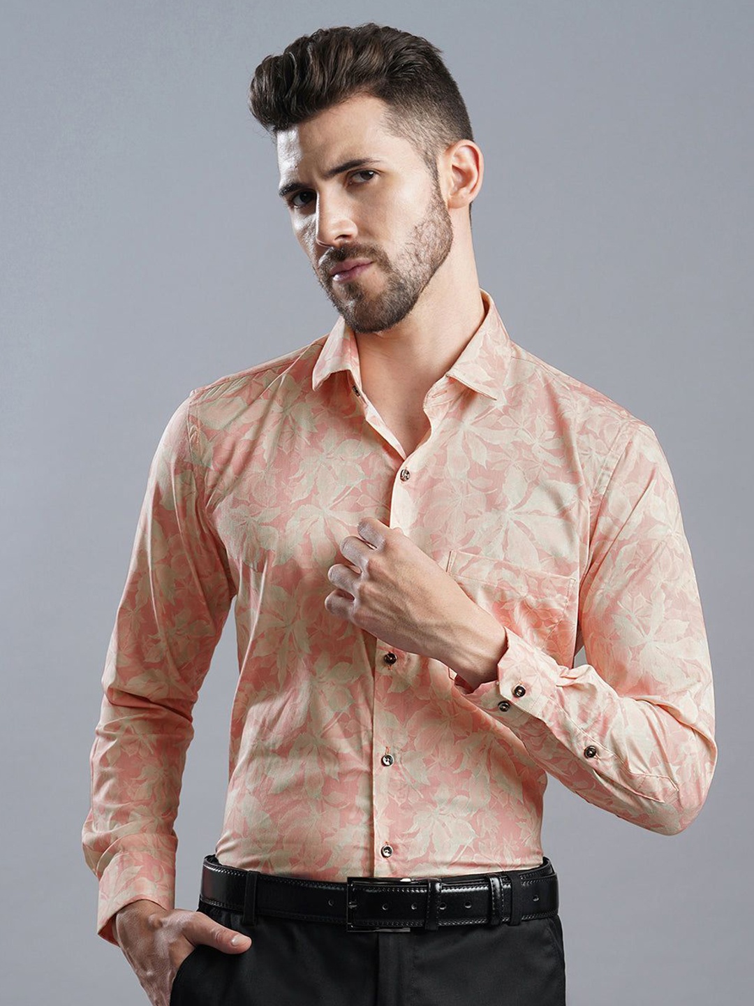 

John Philips Men India Slim Cutaway Collar Floral Printed Casual Shirt, Peach