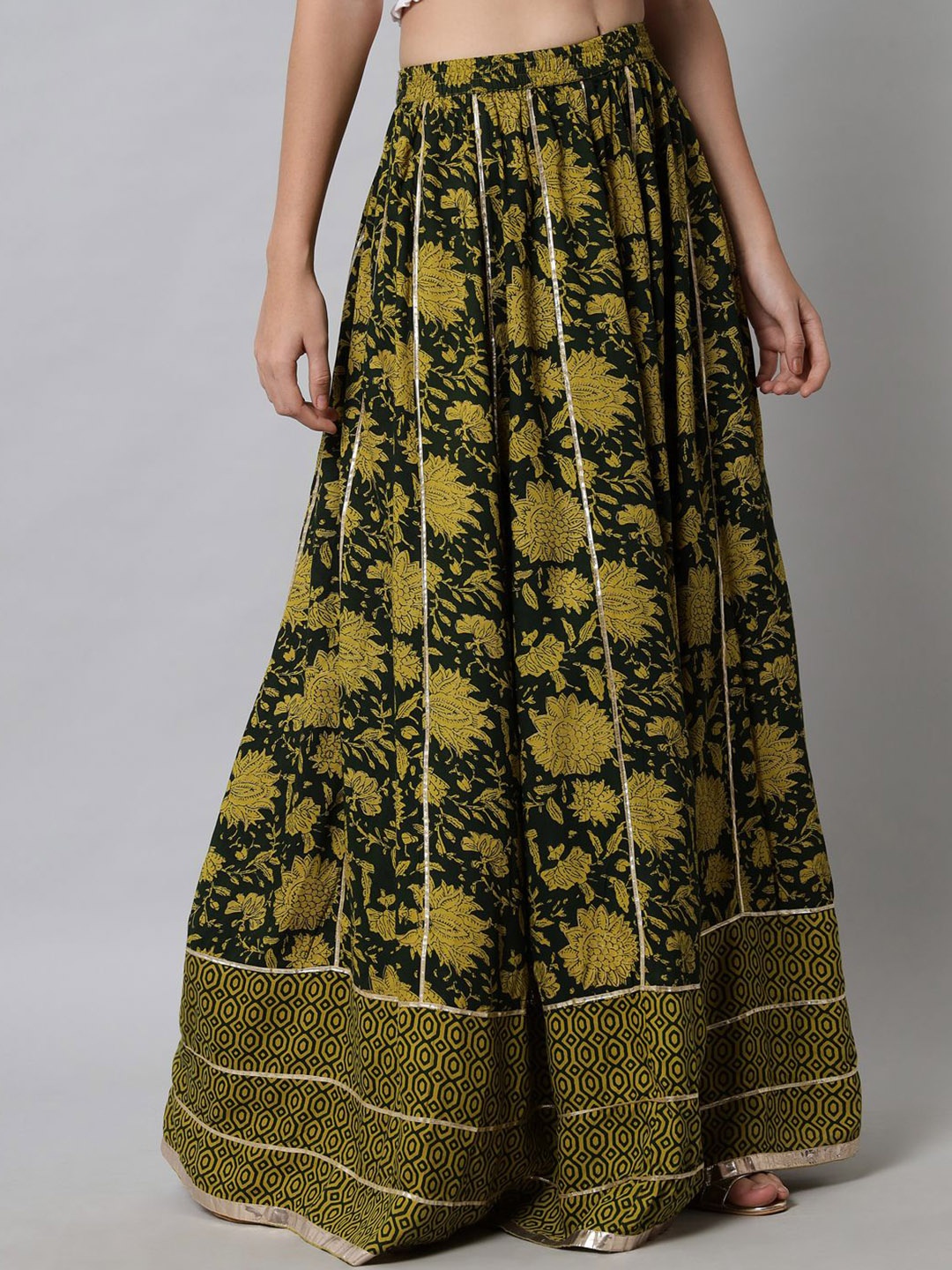 

NYPA Women Printed Flared Maxi Skirts, Green