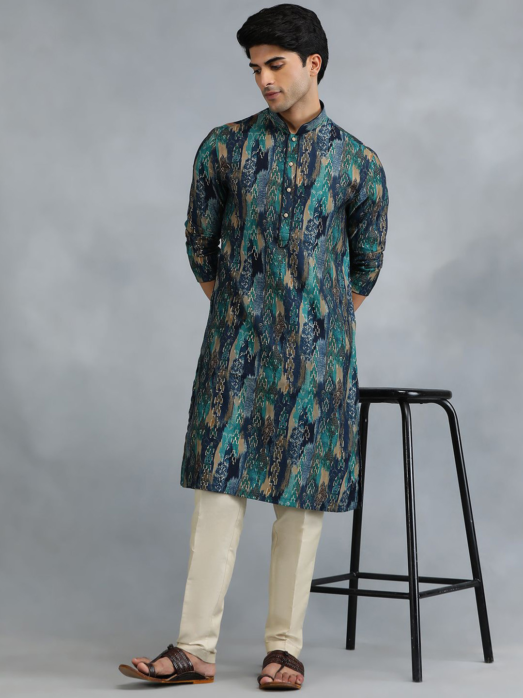 

THE KURTA COMPANY Abstract Printed Mandarin Collar Straight Kurta, Blue