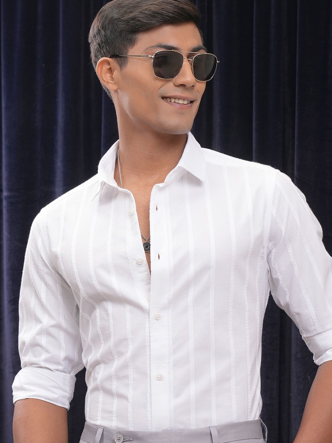 

LOCOMOTIVE Premium Men Jacquard Textured Vertical Striped Occasion Shirt, White