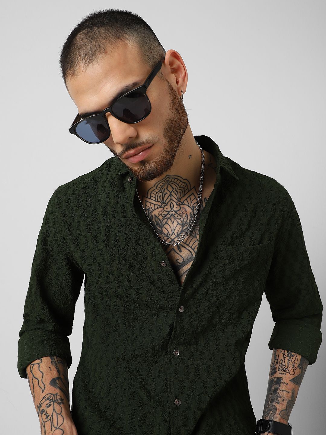 

VASTRADO Men Classic Cutaway Collar Textured Slim Fit Casual Shirt, Green
