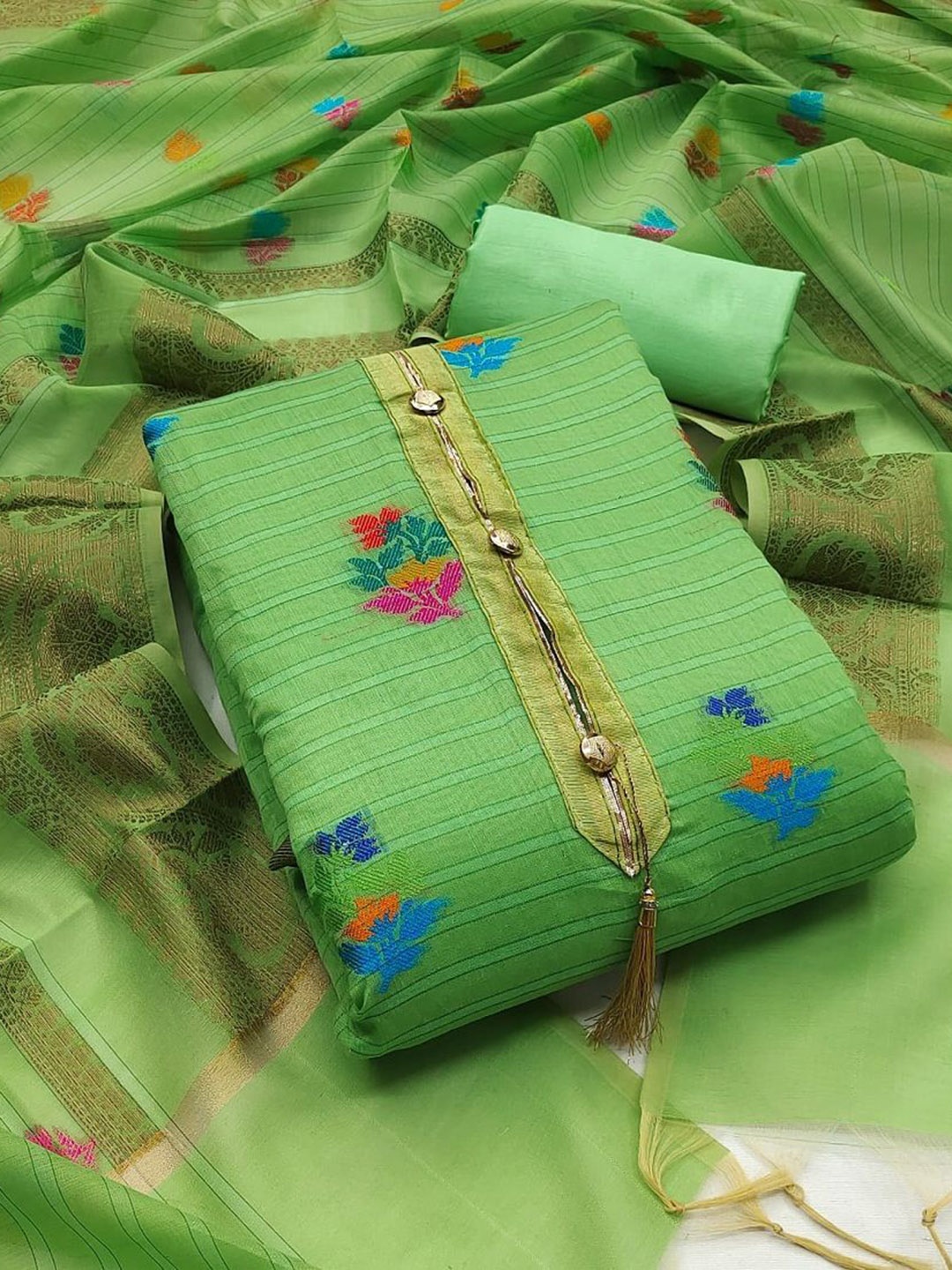 

APNISHA Ethnic Motifs Printed Pure Silk Unstitched Dress Material, Green