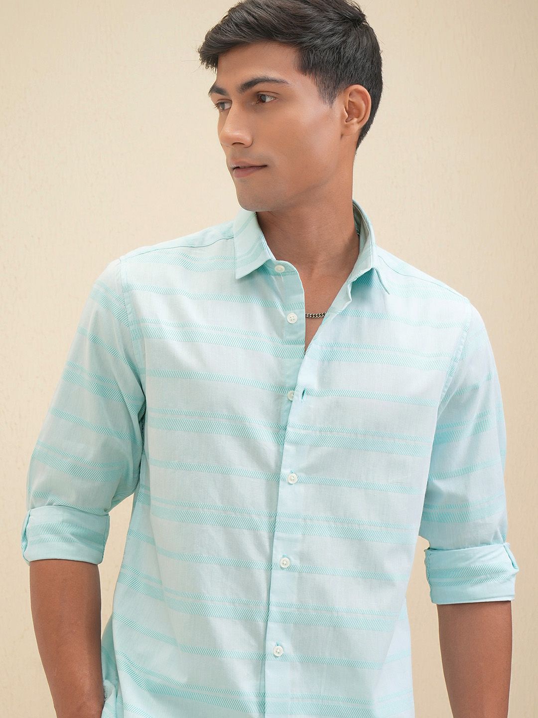 

LOCOMOTIVE Premium Men Marine Dobby Jacquard Multy Occasion Shirt, Blue