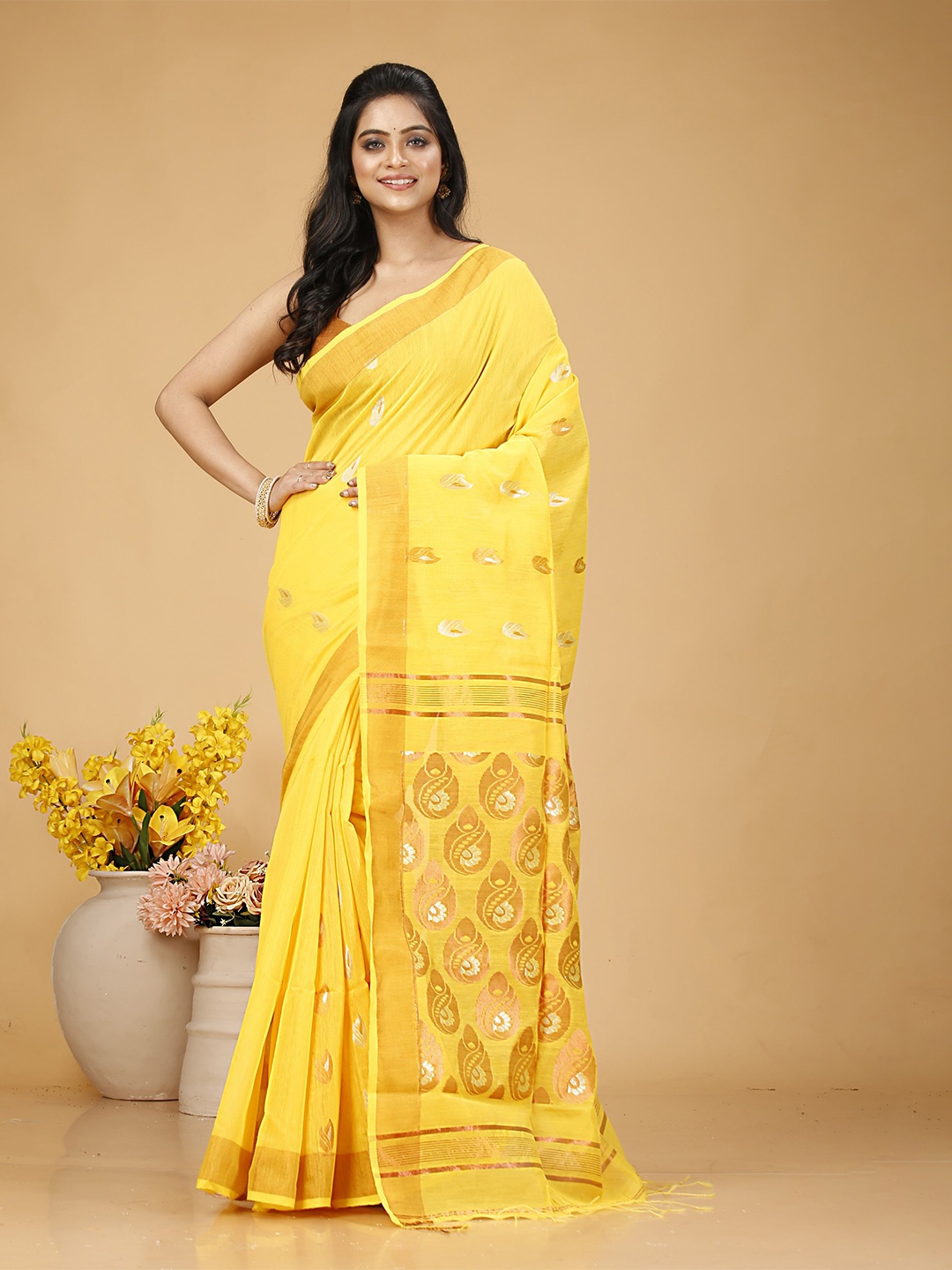 

SLAGHA Woven Design Zari Silk Cotton Taant Saree, Yellow